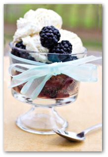 fresh blackberry sundae
