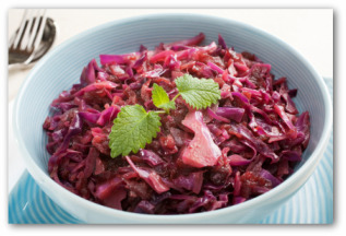 sauerkraut made with German red cabbage