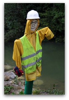 garden scarecrow construction worker