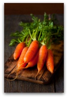 tips for growing straight, sweet carrots in the garden