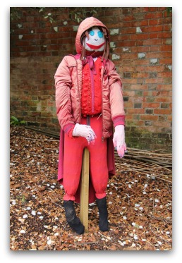 cute scarecrow ideas for the garden